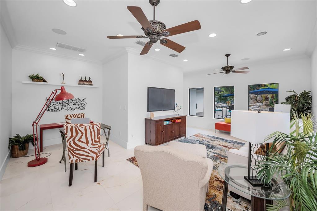 2521 Lake Ellen Drive Tampa, FL 33618 - Photo 32 of 73