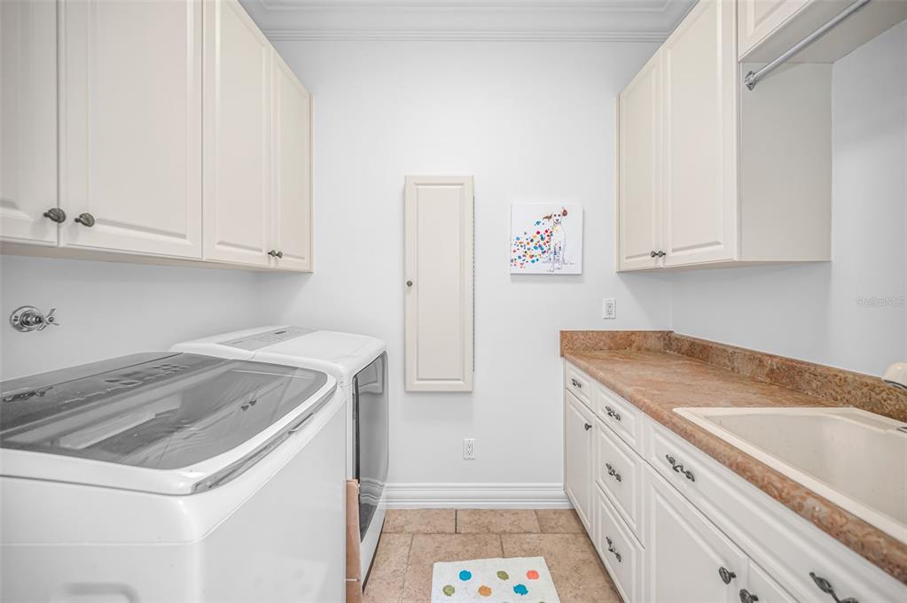 2521 Lake Ellen Drive Tampa, FL 33618 - Photo 57 of 73