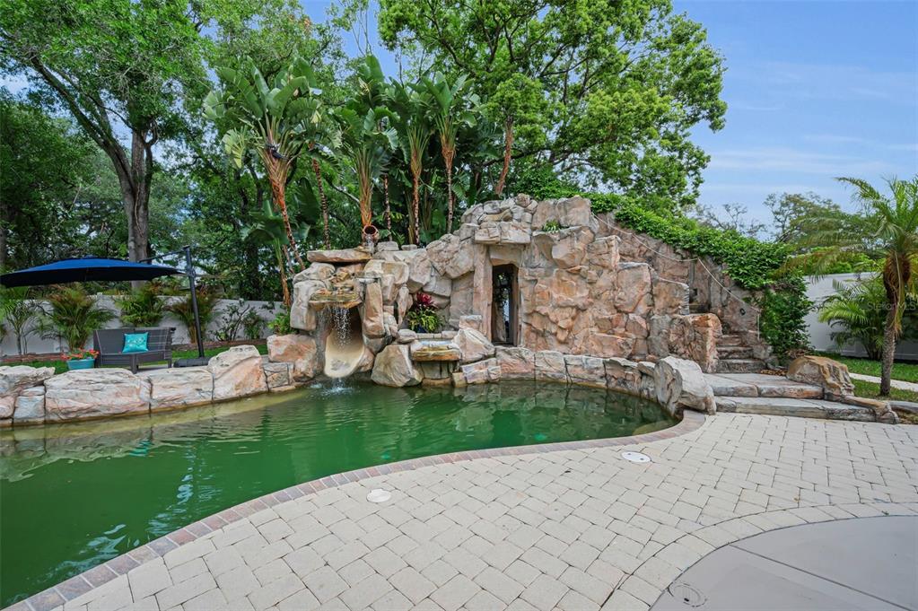 2521 Lake Ellen Drive Tampa, FL 33618 - Photo 59 of 73