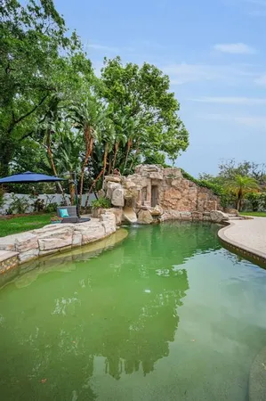 $1,000,000 | 2521 Lake Ellen Drive, Tampa, FL 33618