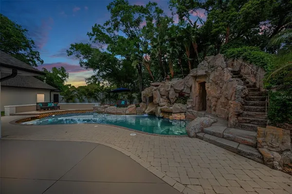 $1,000,000 | 2521 Lake Ellen Drive, Tampa, FL 33618