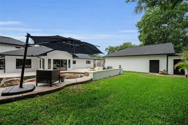 $1,000,000 | 2521 Lake Ellen Drive, Tampa, FL 33618