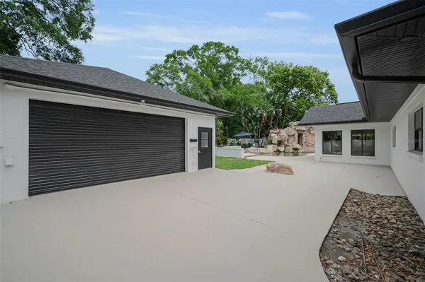 $1,000,000 | 2521 Lake Ellen Drive, Tampa, FL 33618