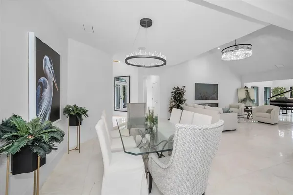 $1,000,000 | 2521 Lake Ellen Drive, Tampa, FL 33618