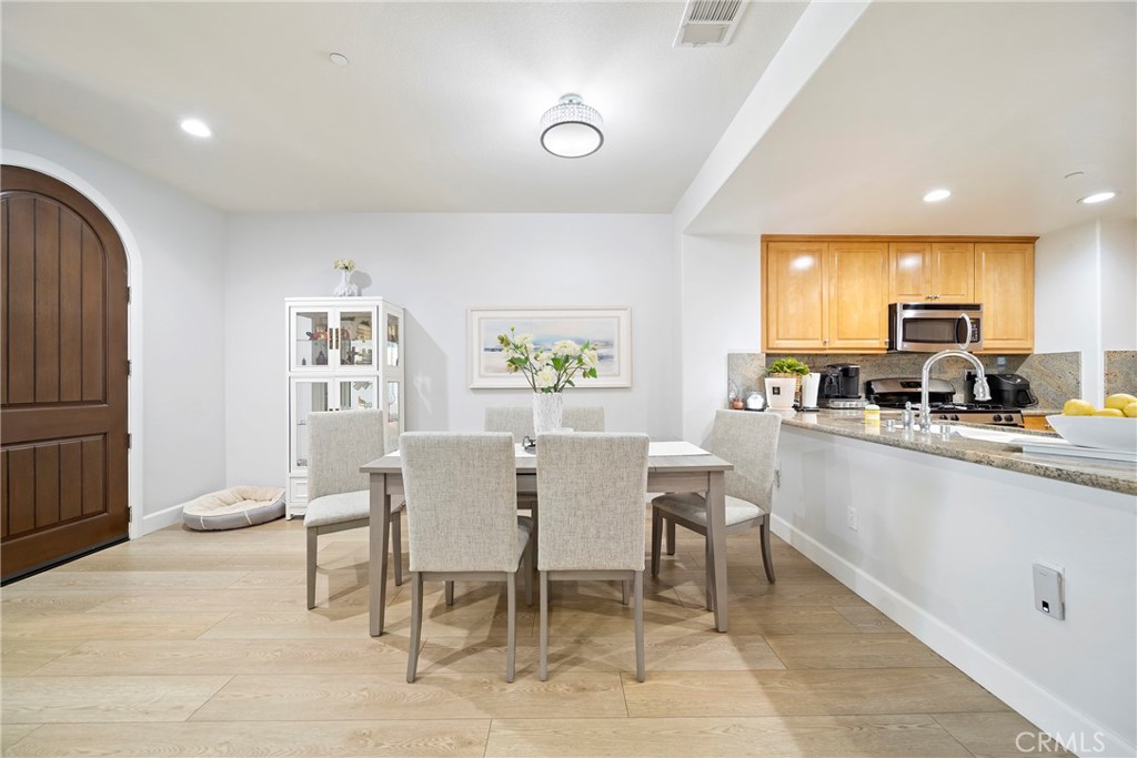 20426 Paseo Cresta Porter Ranch, CA 91326 - Photo 14 of 44