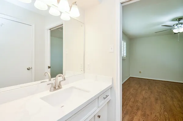 $2,195 | 7719 Lacy Hill Drive, Houston, TX 77036