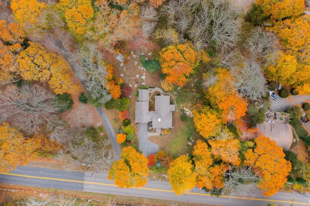 $599,000 | 12 Flanders Road, Stonington, CT 06378