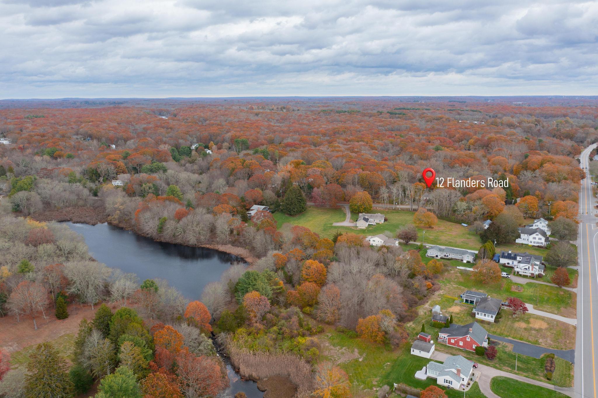 12 Flanders Road Stonington, CT 06378 - Photo 24 of 36 a view of city and mountain