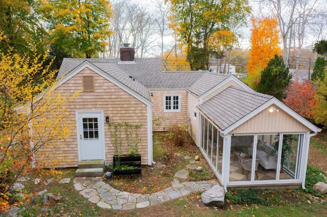 $599,000 | 12 Flanders Road, Stonington, CT 06378