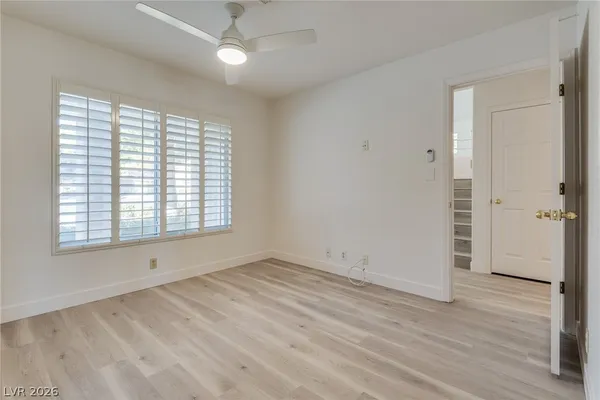 $2,595 | 4992 Crooked Stick Way, Las Vegas, NV 89113