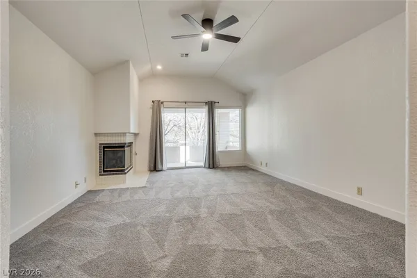 $2,595 | 4992 Crooked Stick Way, Las Vegas, NV 89113