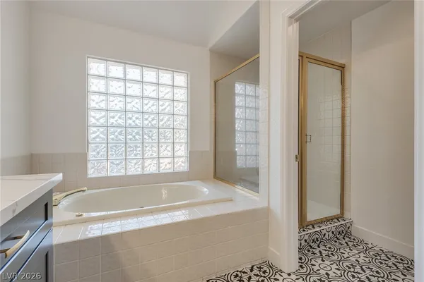 $2,595 | 4992 Crooked Stick Way, Las Vegas, NV 89113