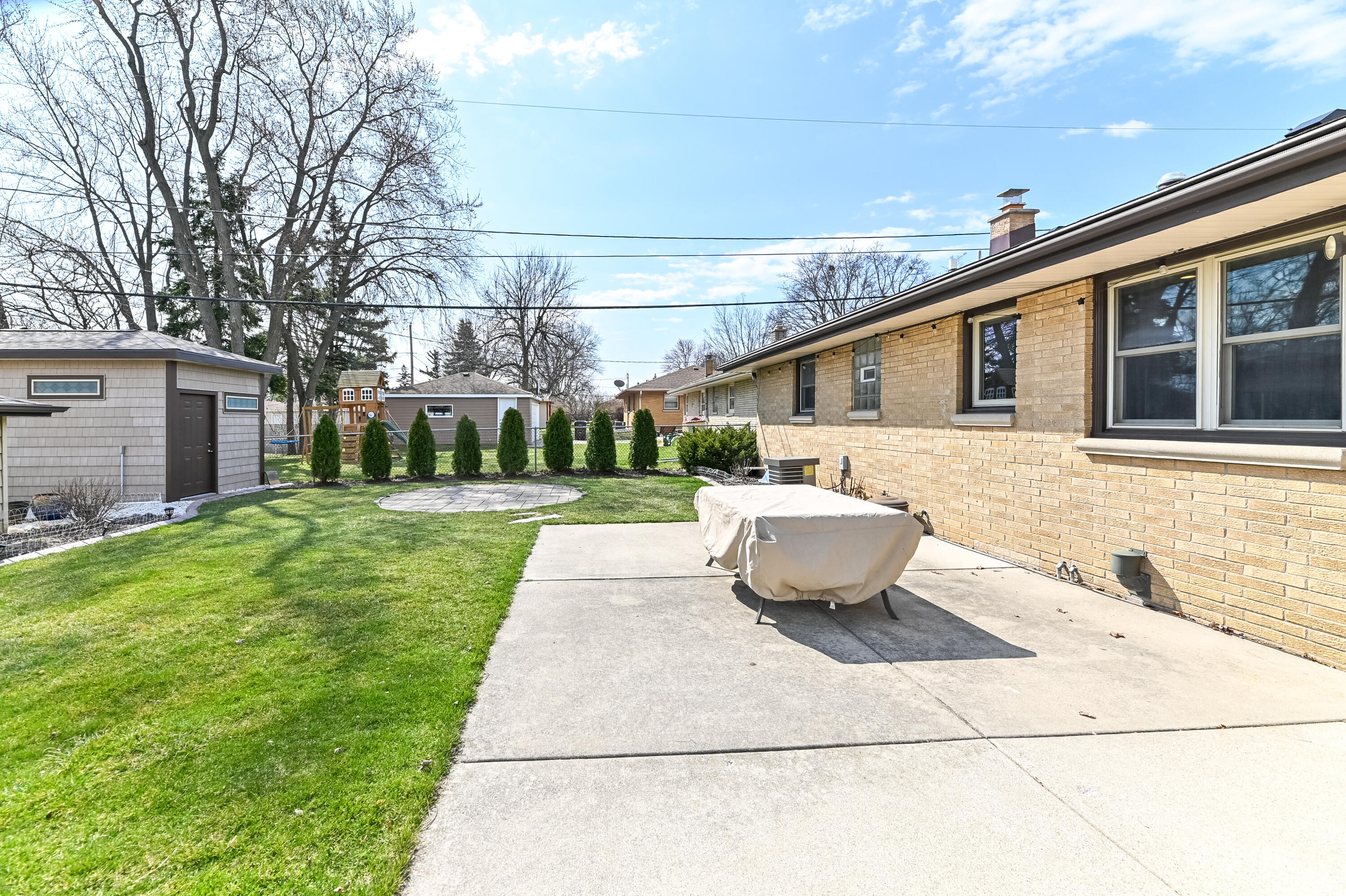 4404 South 63rd Street Greenfield, WI 53220 - Photo 24 of 31 24 S 63rd-11