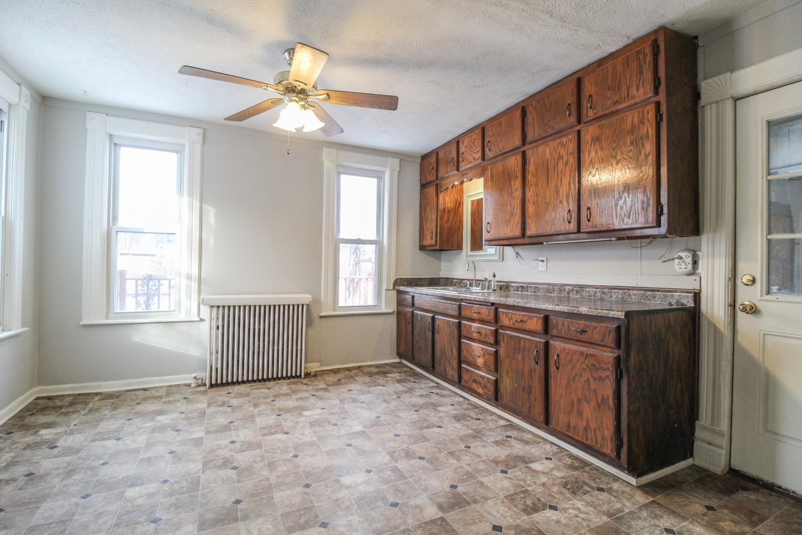 407 South Jackson Street Waterloo, WI 53594 - Photo 22 of 57