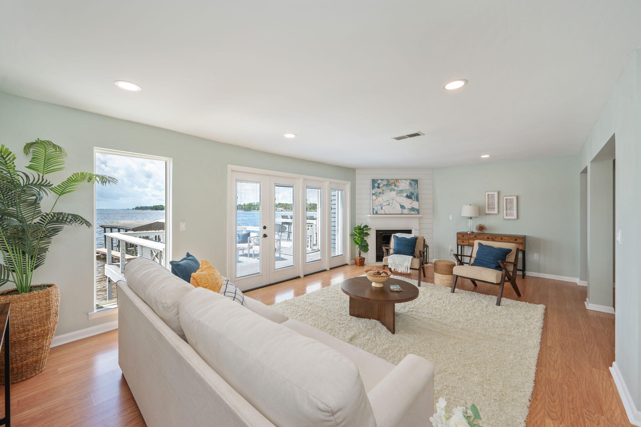 3 Bayshore Point Valparaiso, FL 32580 - Photo 3 of 70 a living room with furniture large window and wooden floor