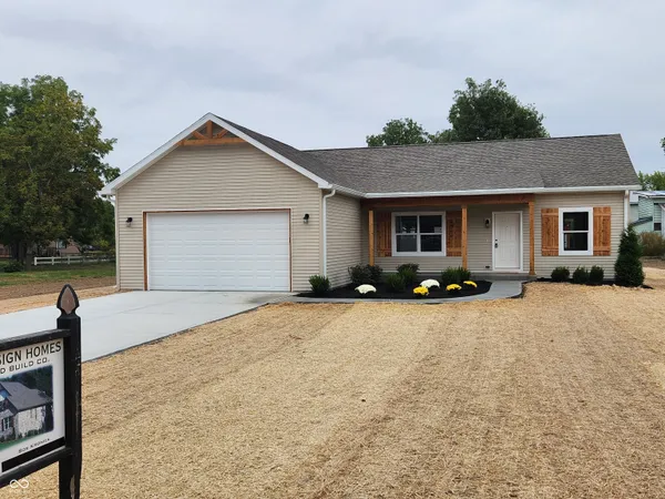 $329,900 | 1309 North 8th Street, Elwood, IN 46036