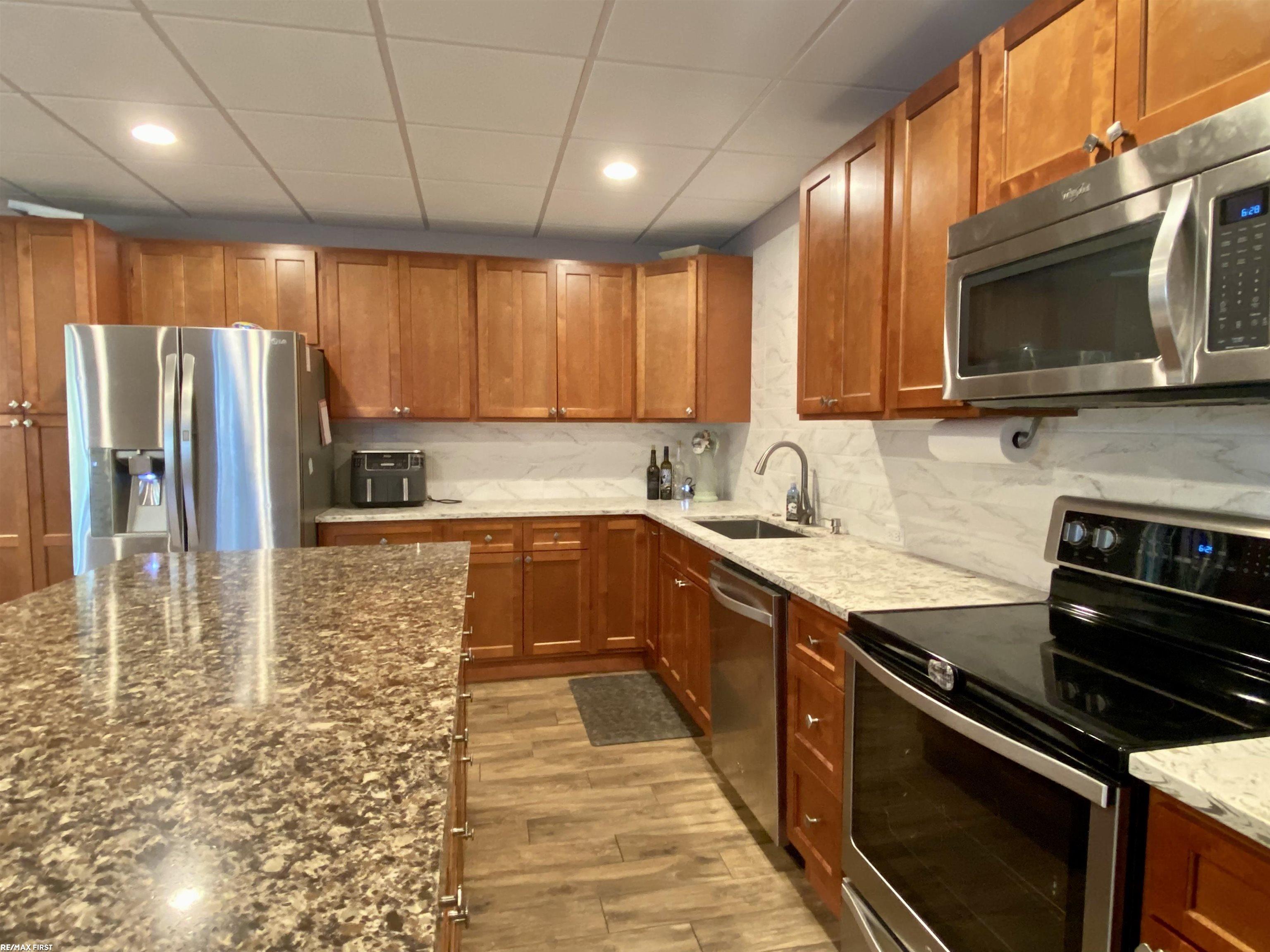 850 South Boulevard Rochester, MI 48307 - Photo 45 of 51