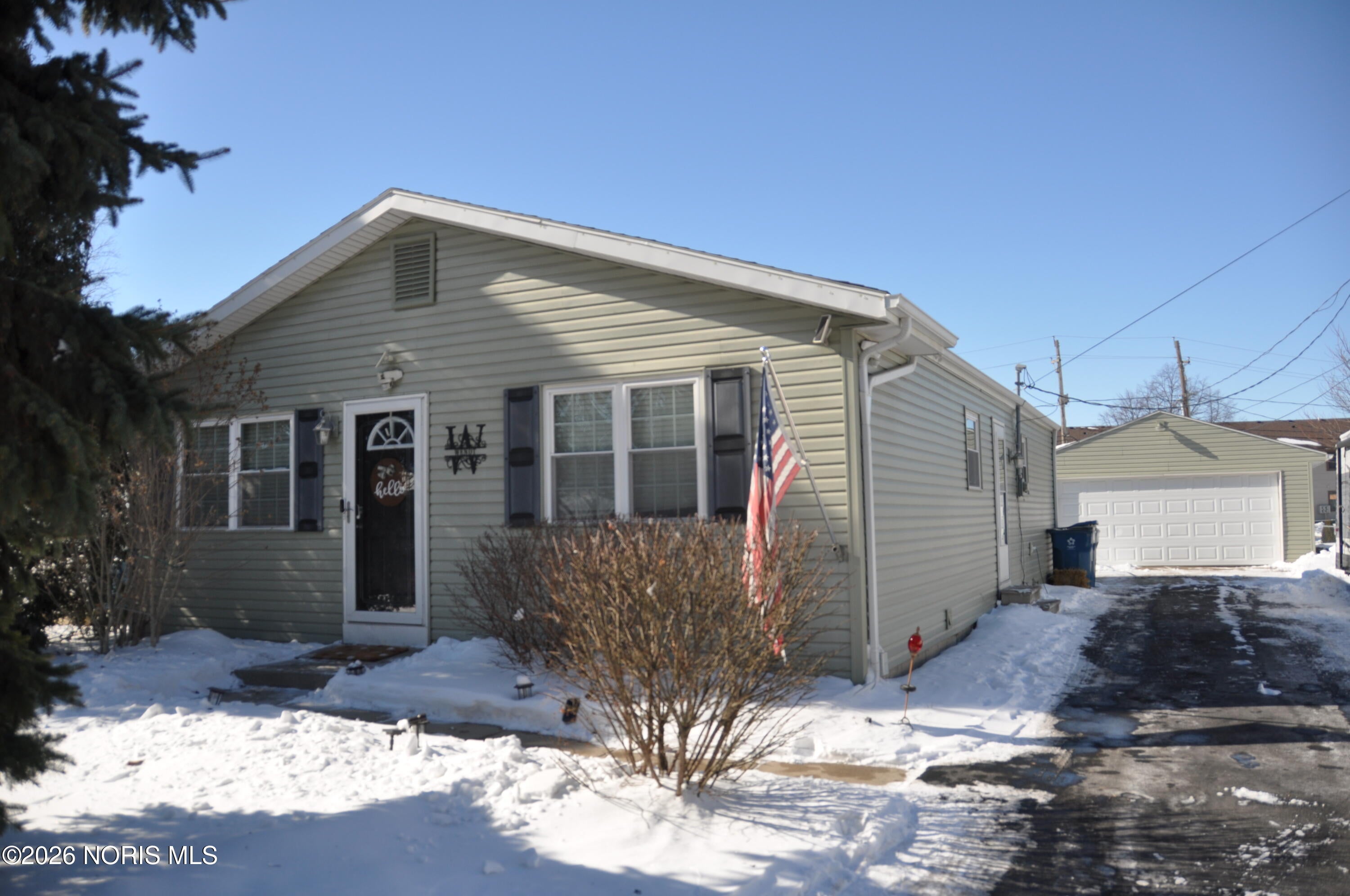 28845 Starlight Road Perrysburg, OH 43551 - Photo 1 of 50 DSC_0433