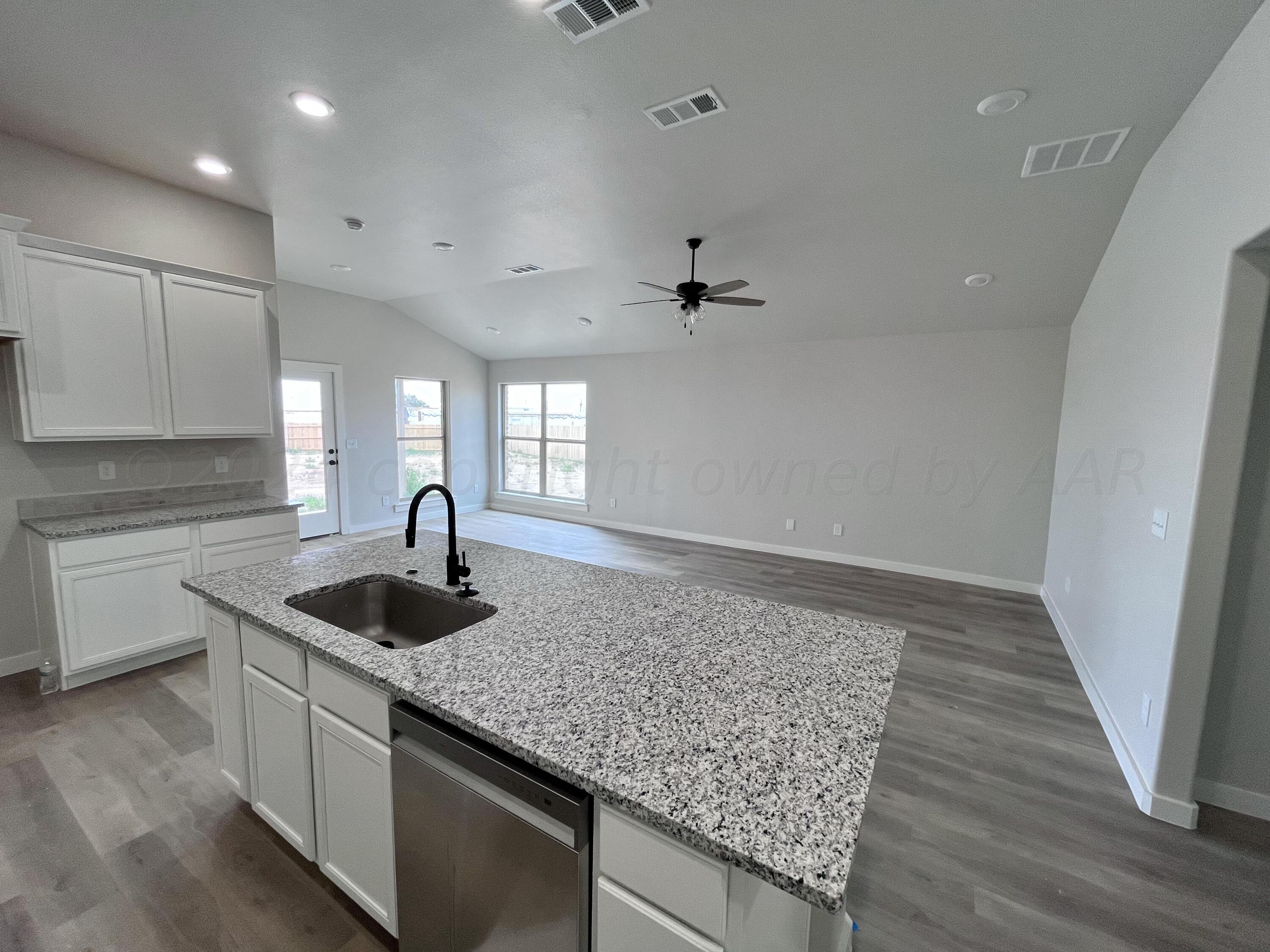 6401 Athens Street Amarillo, TX 79118 - Photo 3 of 17 6401 Athens_6672