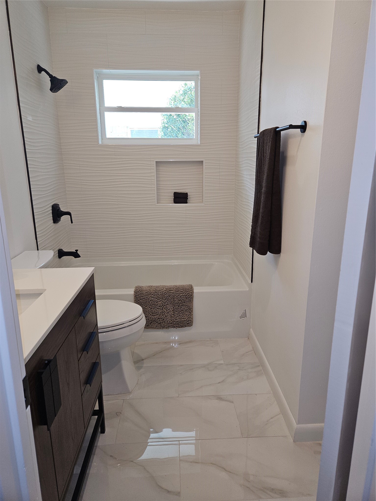 10803 Chimney Rock Road Houston, TX 77096 - Photo 8 of 17 Gallery Image 8