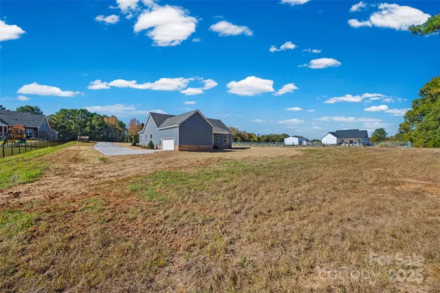 $590,000 | 638 Edwards Road, Fort Lawn, SC 29714