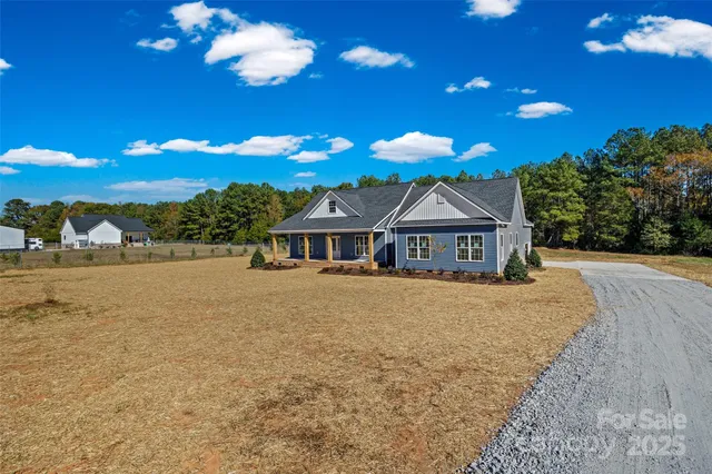 $590,000 | 638 Edwards Road, Fort Lawn, SC 29714