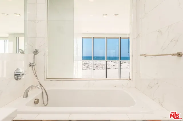 $13,500 | 5205 Ocean Front Walk, Unit 203, Marina del Rey, CA 90292