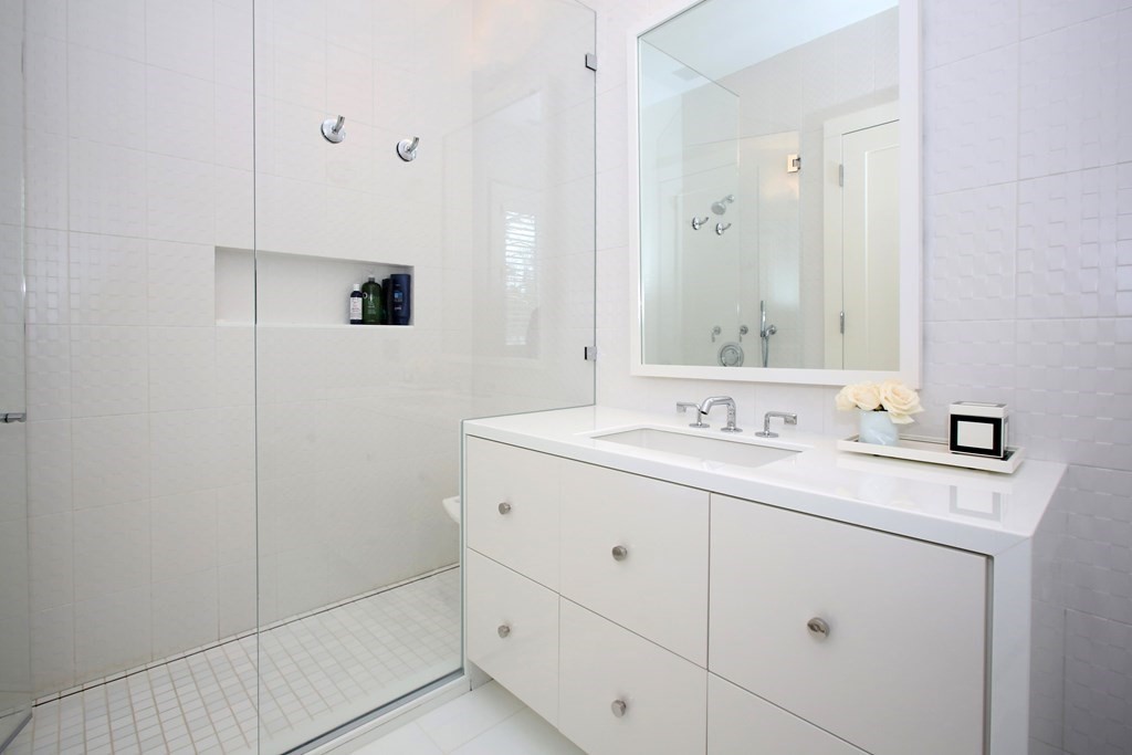 70 Possum Road Weston, MA 02493 - Photo 21 of 42