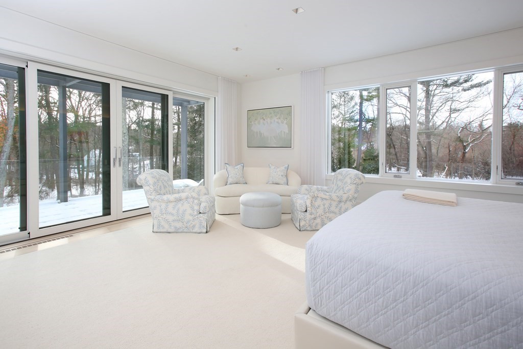 70 Possum Road Weston, MA 02493 - Photo 29 of 42