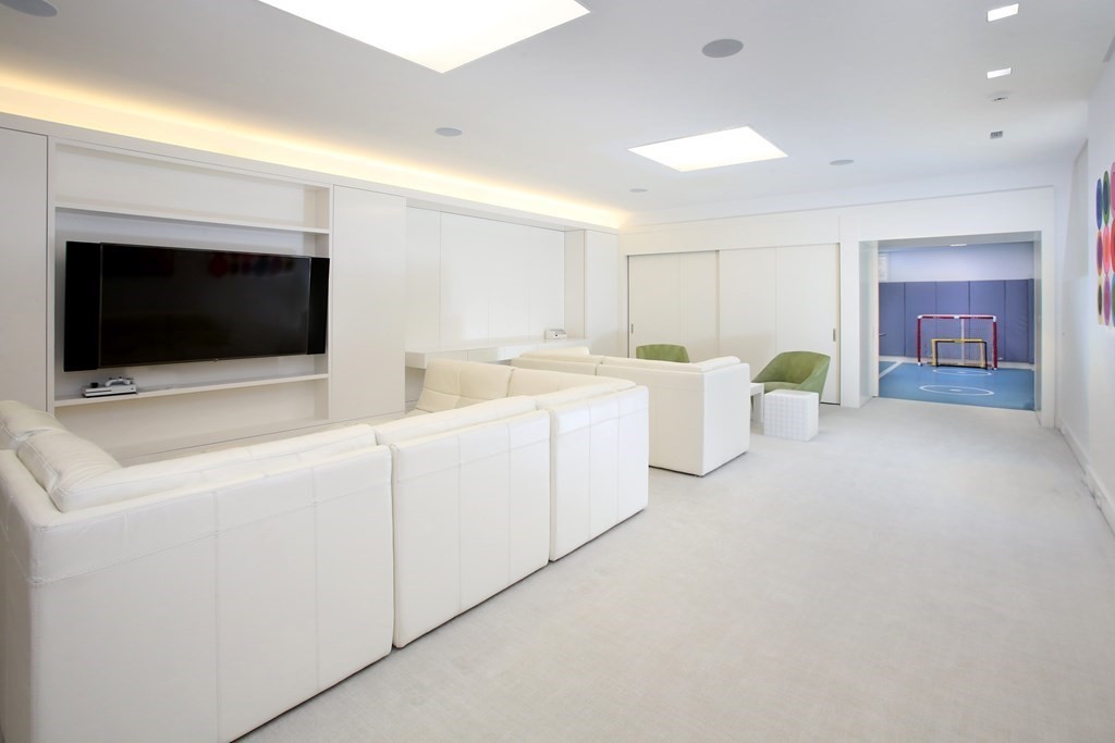 70 Possum Road Weston, MA 02493 - Photo 38 of 42