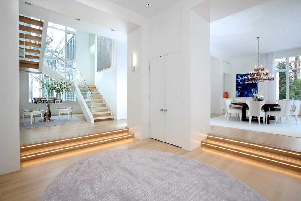 70 Possum Road Weston, MA 02493 - Photo 7 of 42