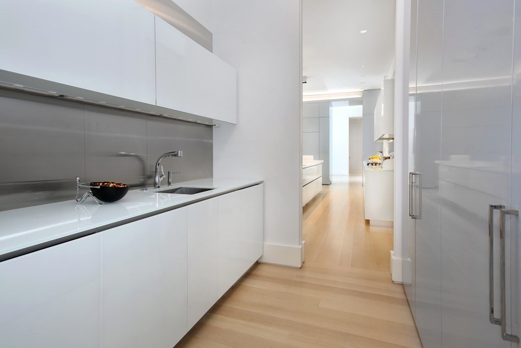 70 Possum Road Weston, MA 02493 - Photo 9 of 42