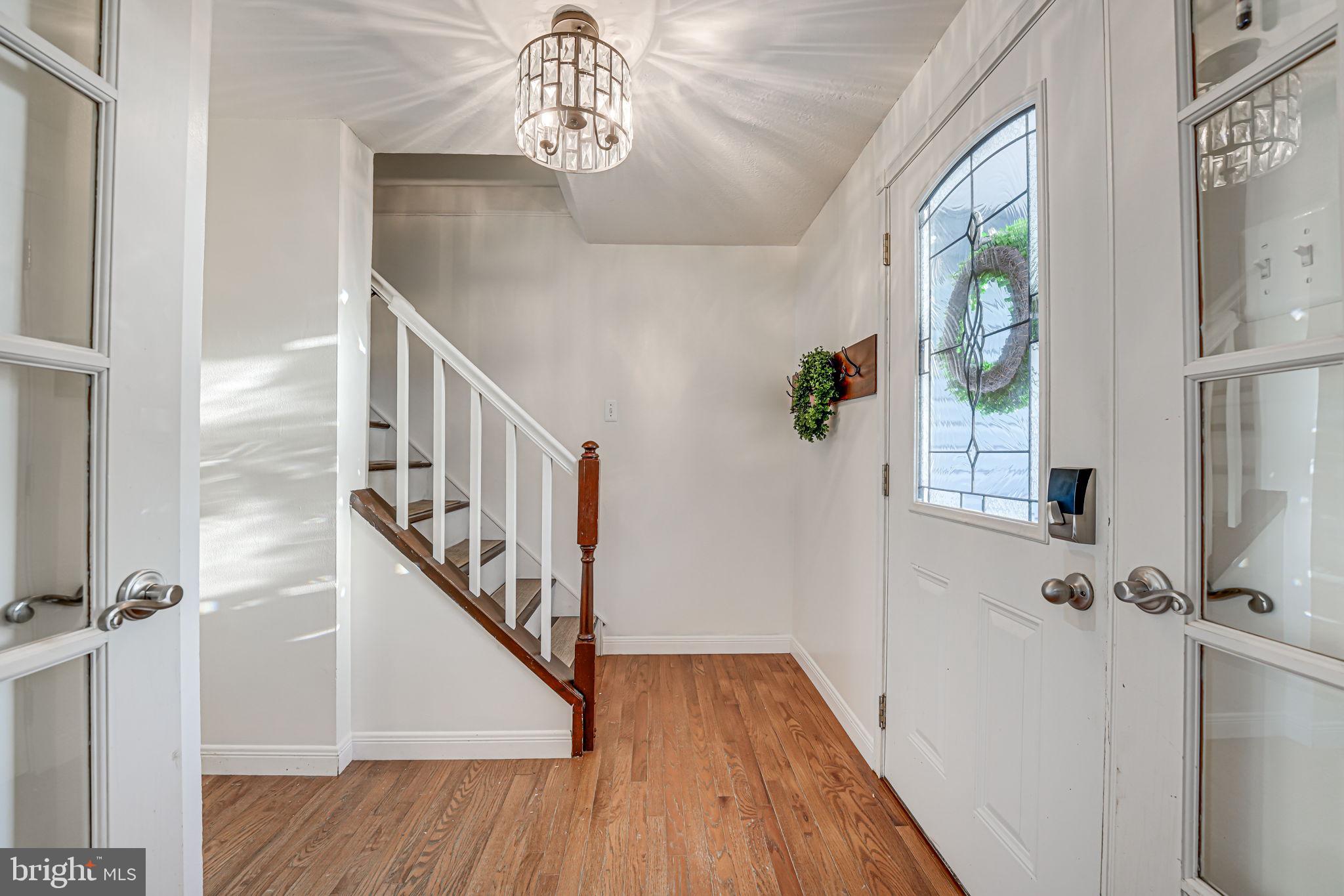 60 Buck Road Stafford, VA 22556 - Photo 4 of 49 bright entryway