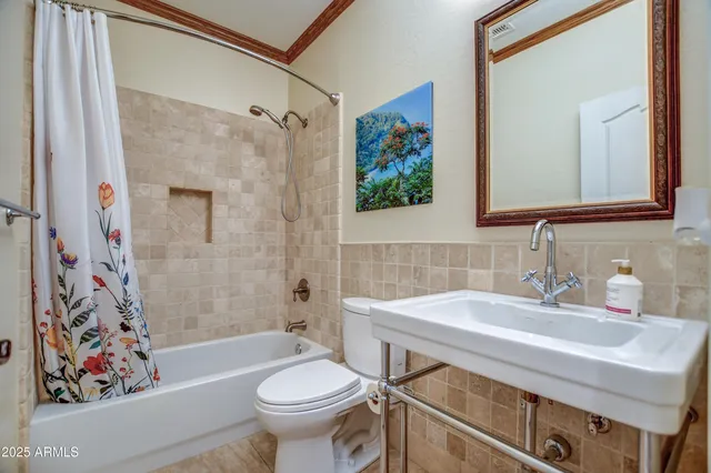 $1,069,000 | 15426 South 4th Avenue, Phoenix, AZ 85045