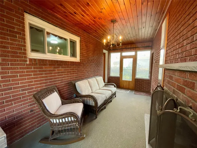 $2,000 | 92 Vestal Avenue, Binghamton, NY 13903