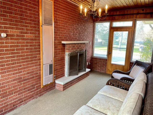 $2,000 | 92 Vestal Avenue, Binghamton, NY 13903