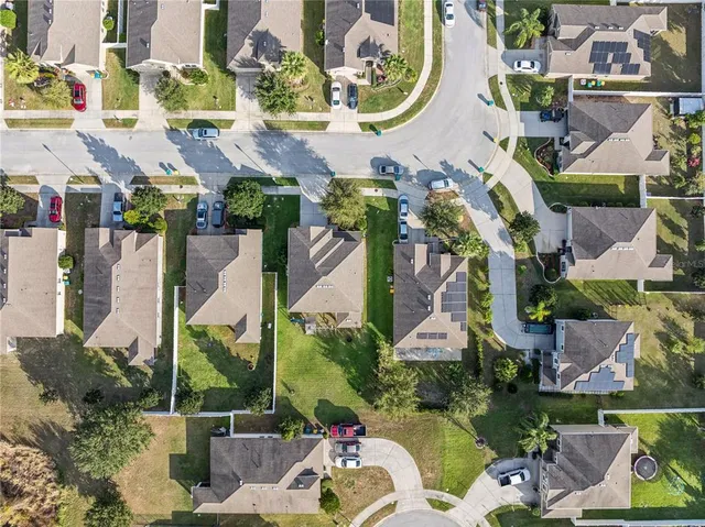 $375,000 | 2608 Limerick Circle, Grand Island, FL 32735