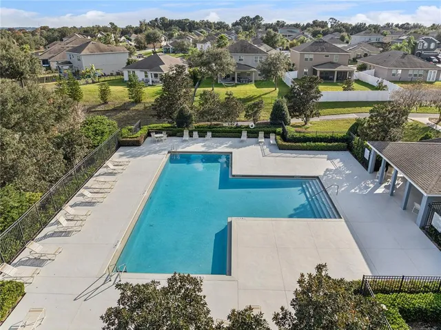 $375,000 | 2608 Limerick Circle, Grand Island, FL 32735