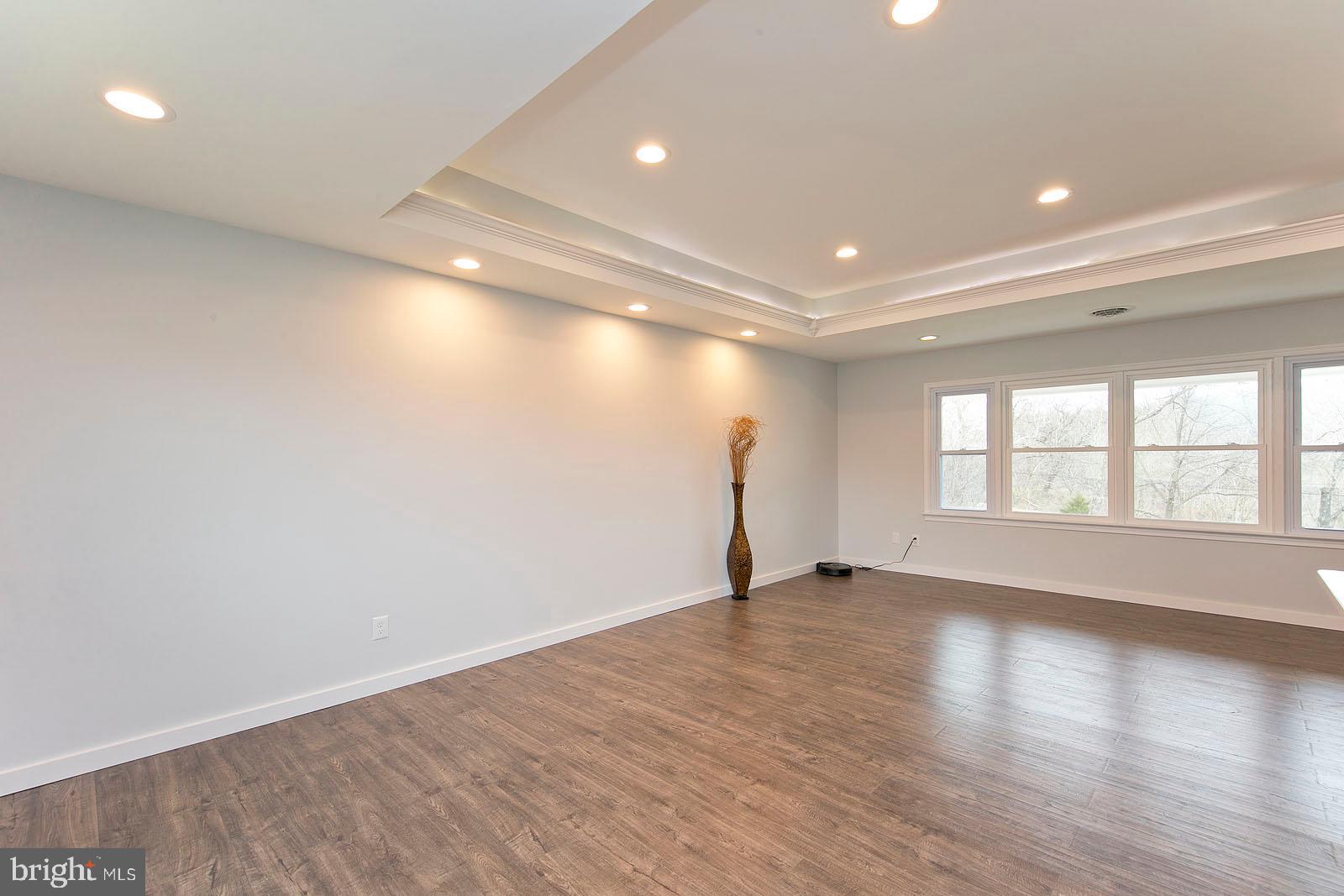 222 Springdale Road Winchester, VA 22602 - Photo 12 of 44 Gallery Image 12