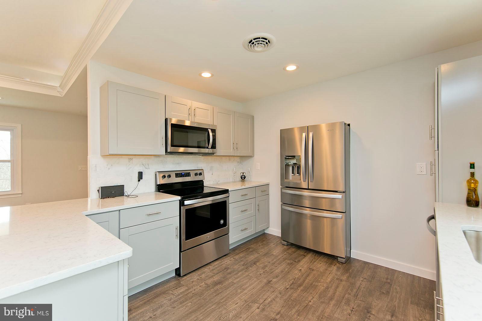 222 Springdale Road Winchester, VA 22602 - Photo 13 of 44 Set in fridge for more kitchen room