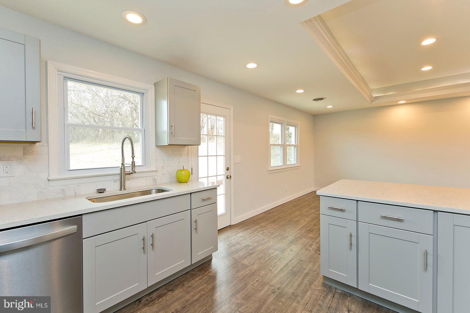 222 Springdale Road Winchester, VA 22602 - Photo 15 of 44 Gallery Image 15