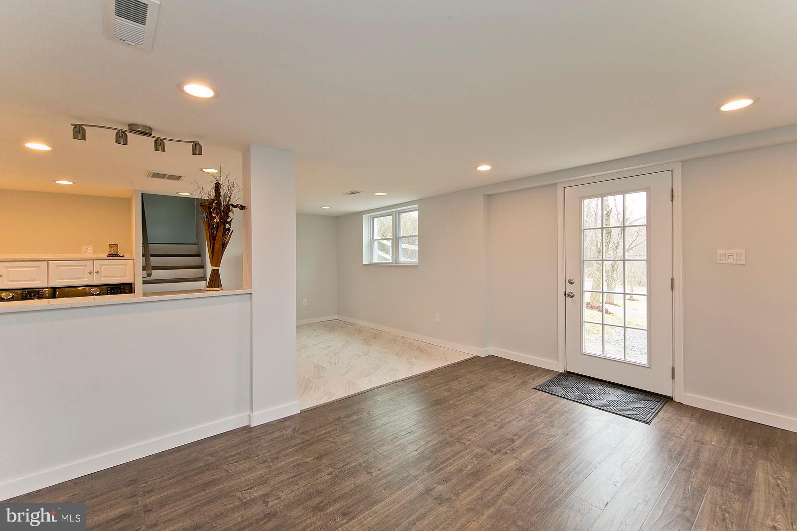 222 Springdale Road Winchester, VA 22602 - Photo 36 of 44 Gallery Image 36