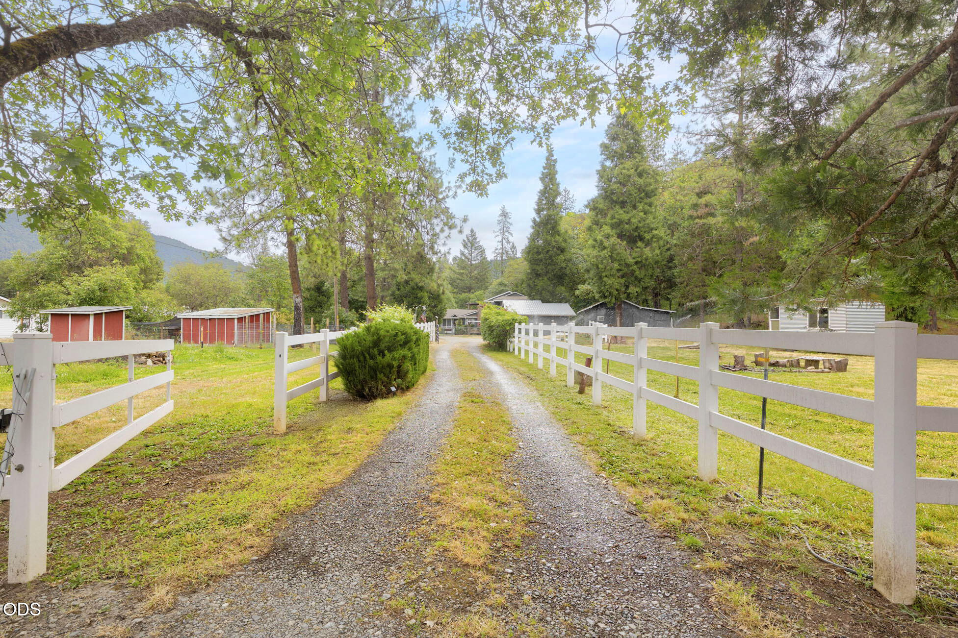 161 Soldier Creek Road Grants Pass, OR 97526 - Photo 2 of 68