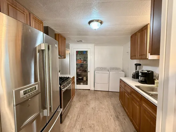 $114,990 | 7549 Loma Rio Lane, North Highlands, CA 95660