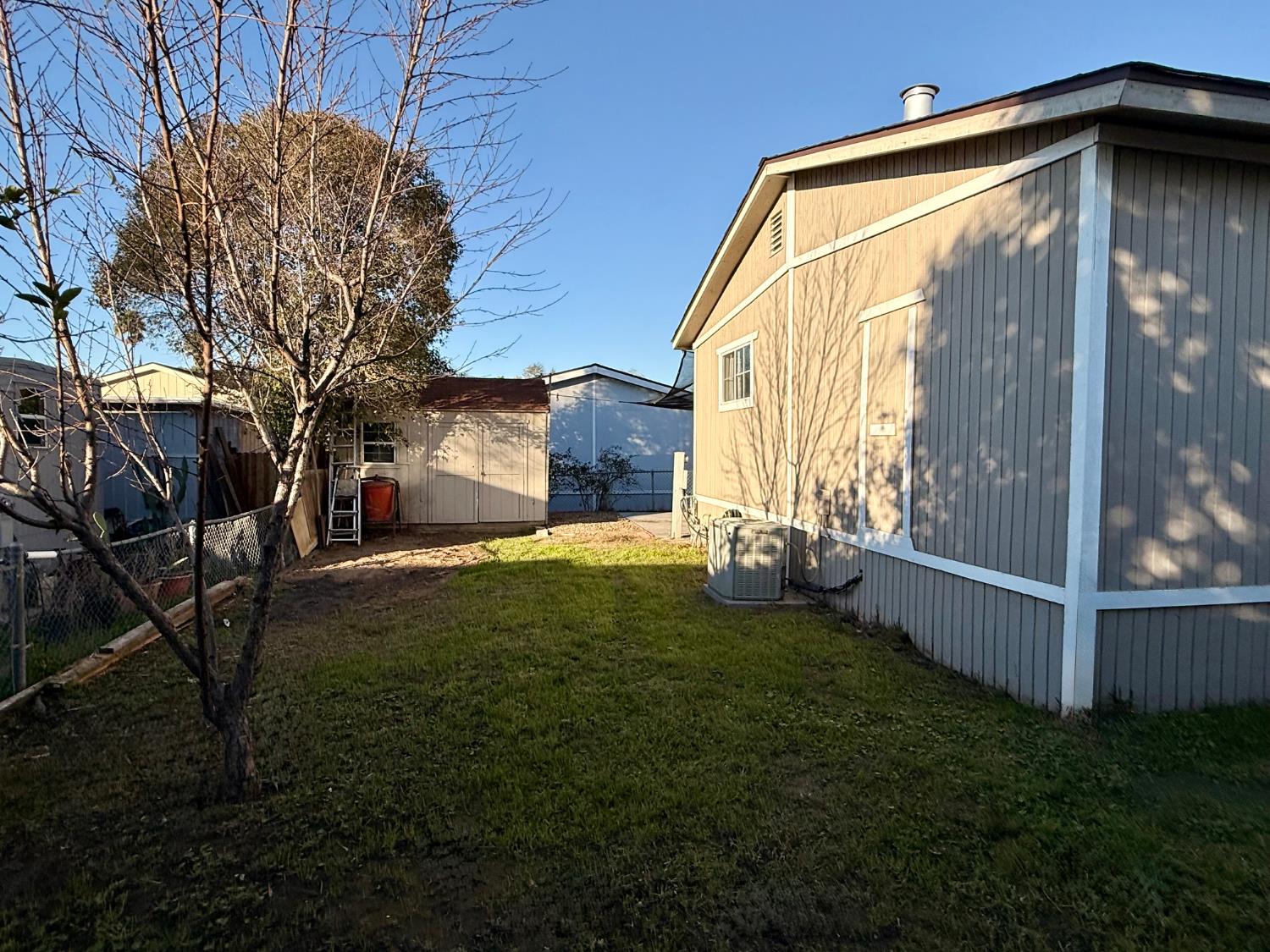 7549 Loma Rio Lane North Highlands, CA 95660 - Photo 40 of 48