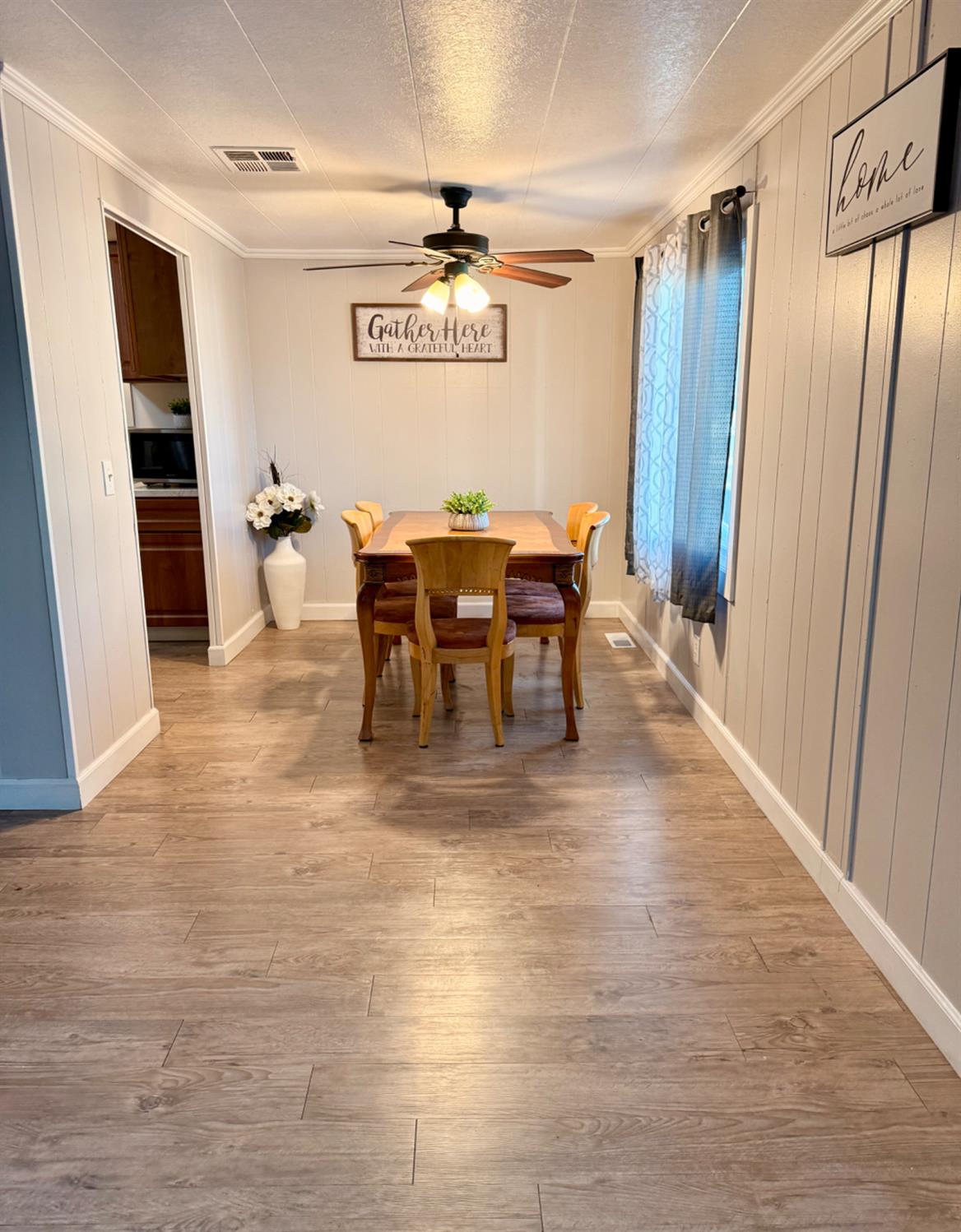 7549 Loma Rio Lane North Highlands, CA 95660 - Photo 8 of 48