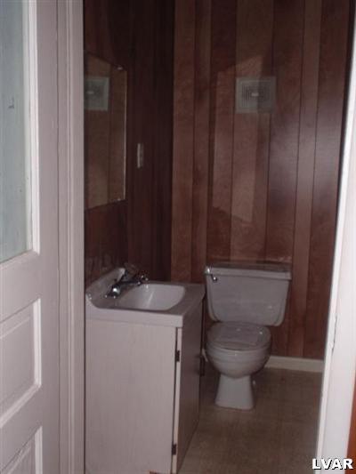 416 Ridge Street Emmaus, PA 18049 - Photo 6 of 8 Gallery Image 6