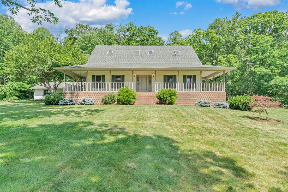5145 Bradshaw Road Salem, VA 24153 - Photo 2 of 93 68-MIB02037