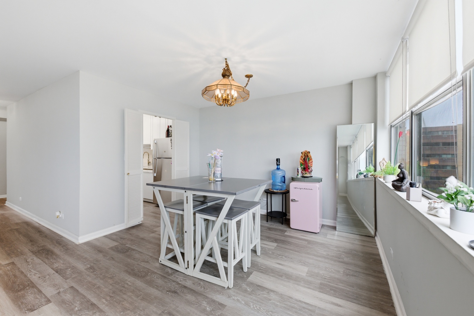 6301 North Sheridan Road, Unit 6E Chicago, IL 60660 - Photo 14 of 40 Gallery Image 14
