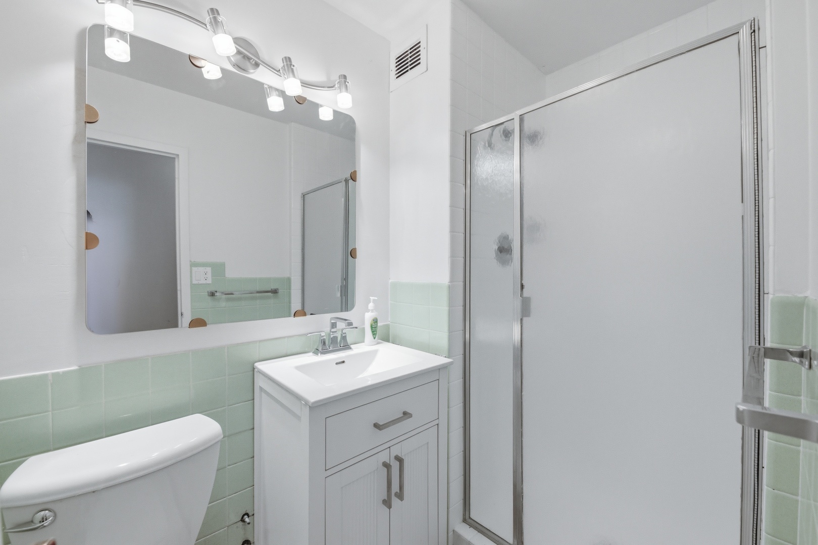 6301 North Sheridan Road, Unit 6E Chicago, IL 60660 - Photo 26 of 40 Gallery Image 26